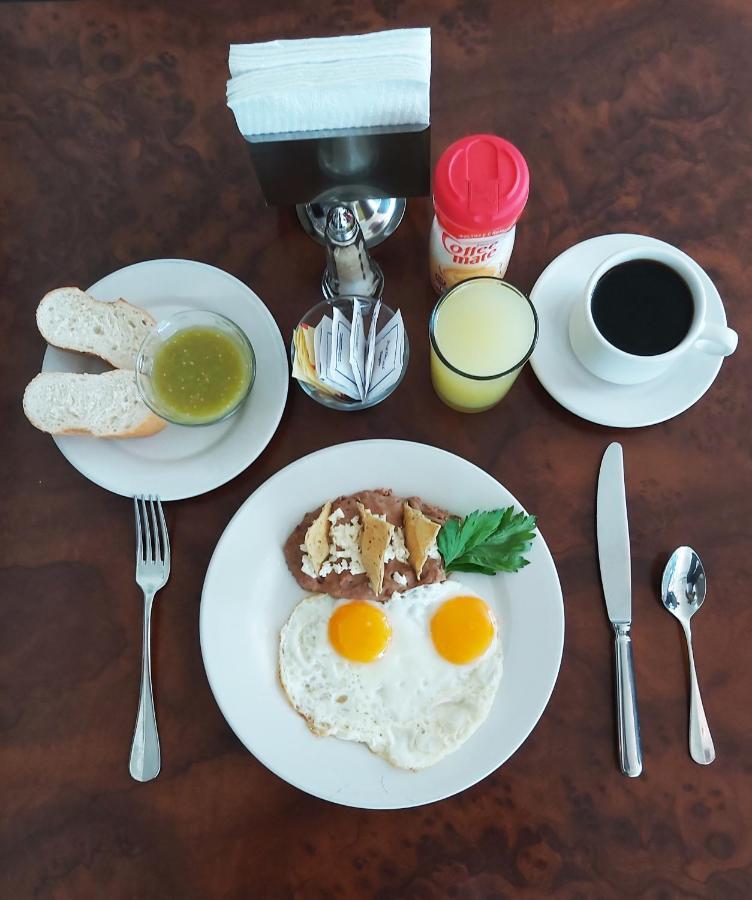 Hi Hotel Impala Querétaro Екстериор снимка